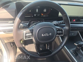 2025 Kia Carnival MPV LXS 121.7" WB - miniatura 10