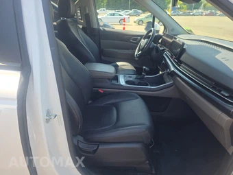 2025 Kia Carnival MPV LXS 121.7" WB - miniatura 8