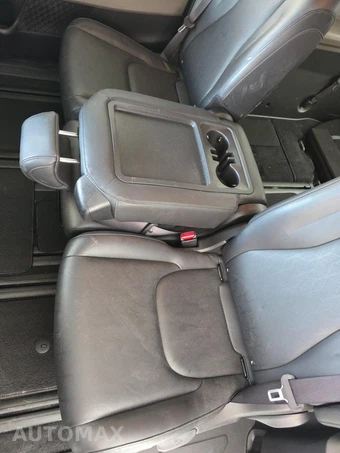 2025 Kia Carnival MPV LXS 121.7" WB - miniatura 10