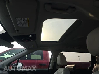 2025 Kia Carnival MPV SX 121.7" WB - miniatura 18