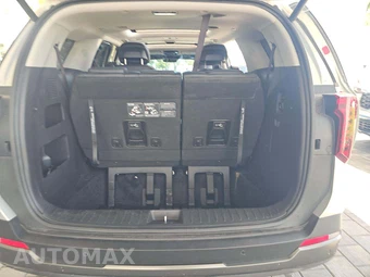 2025 Kia Carnival MPV SX Prestige 121.7" WB - miniatura 12