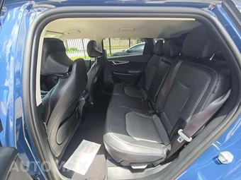 2025 Kia EV6 Light - miniatura 10