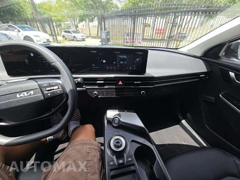 2025 Kia EV6 Light - miniatura 7