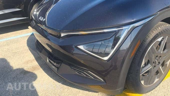 2025 Kia EV6 Light - miniatura 22