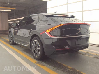 2025 Kia EV6 Light - miniatura 6