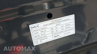 2025 Kia EV6 Light Long Range - miniatura 23