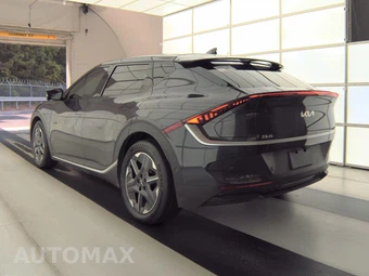2025 Kia EV6 Light Long Range - miniatura 6