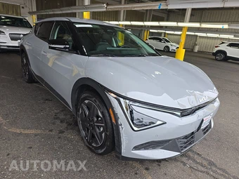 2025 Kia EV6 Light Long Range - miniatura 3