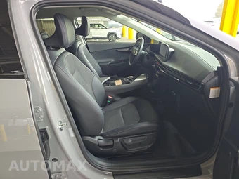 2025 Kia EV6 Light Long Range - miniatura 8