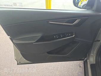 2025 Kia EV6 Light Long Range - miniatura 9