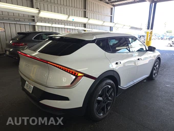 2025 Kia EV6 Light Long Range - miniatura 4