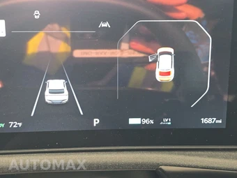 2025 Kia EV6 Light Long Range - miniatura 12
