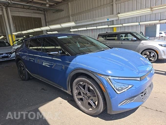 2025 Kia EV6 Light Long Range - miniatura 3