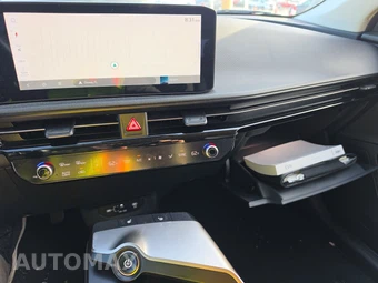 2025 Kia EV6 Light Long Range - miniatura 11