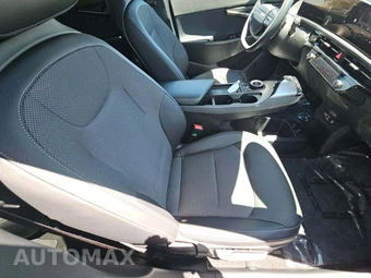 2025 Kia EV6 Light Long Range - miniatura 18