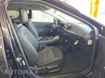 2025 Kia EV6 Light Long Range - miniatura 8