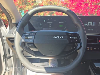 2025 Kia EV6 Light Long Range - miniatura 10