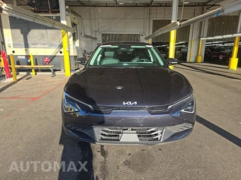 2025 Kia EV6 Light Long Range - miniatura 2