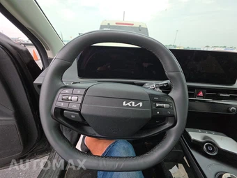 2025 Kia EV6 Light Long Range - miniatura 10