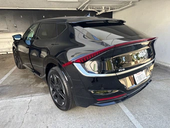 2025 Kia EV6 Wind - miniatura 4