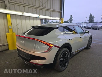 2025 Kia EV6 Wind - miniatura 4