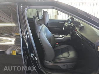 2025 Kia EV6 Wind - miniatura 8