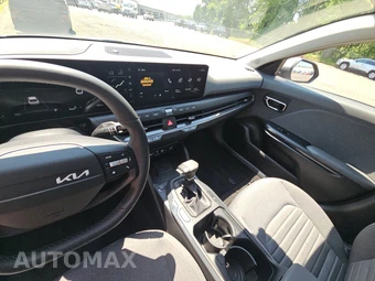 2025 Kia K4 EX - miniatura 11