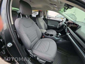 2025 Kia K4 EX - miniatura 18