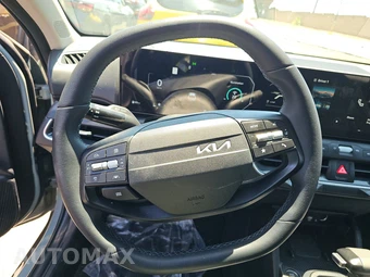 2025 Kia K4 EX - miniatura 10