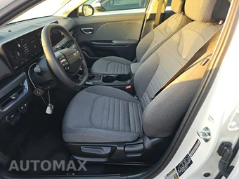 2025 Kia K4 EX - miniatura 7