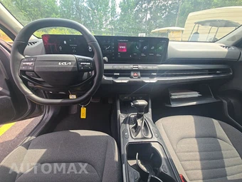 2025 Kia K4 EX - miniatura 11