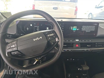 2025 Kia K4 EX - miniatura 11