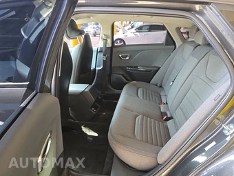 2025 Kia K4 EX - miniatura 13