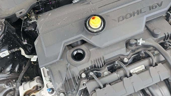 2025 Kia K4 EX - miniatura 18