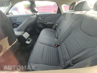 2025 Kia K4 EX - miniatura 13