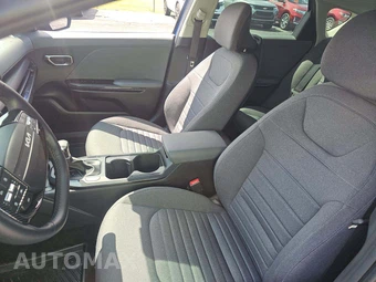 2025 Kia K4 EX - miniatura 3