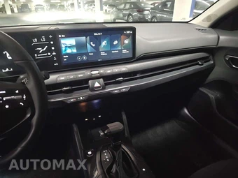 2025 Kia K4 EX - miniatura 10