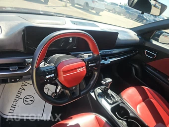 2025 Kia K4 GT-Line - miniatura 11