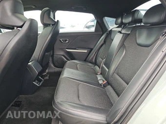 2025 Kia K4 GT-Line - miniatura 13