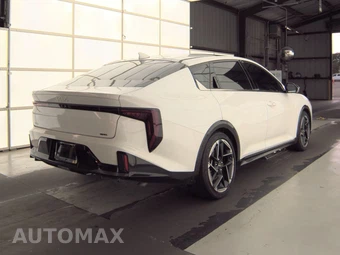 2025 Kia K4 GT-Line - miniatura 4