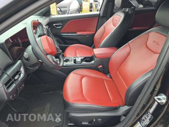 2025 Kia K4 GT-Line - miniatura 3
