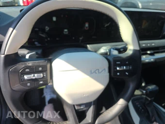 2025 Kia K4 GT-Line - miniatura 10