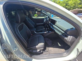 2025 Kia K4 GT-Line - miniatura 15