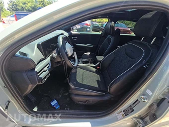 2025 Kia K4 GT-Line - miniatura 3