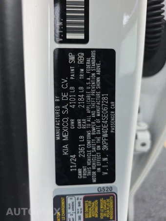 2025 Kia K4 GT-Line - miniatura 14
