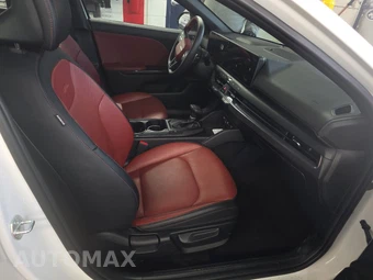 2025 Kia K4 GT-Line - miniatura 14