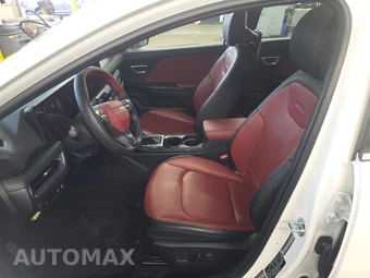 2025 Kia K4 GT-Line - miniatura 5