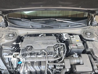 2025 Kia K4 GT-Line - miniatura 15
