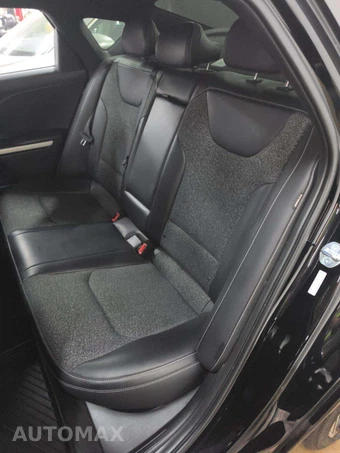 2025 Kia K4 GT-Line - miniatura 13