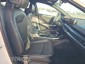 2025 Kia K4 GT-Line - miniatura 8